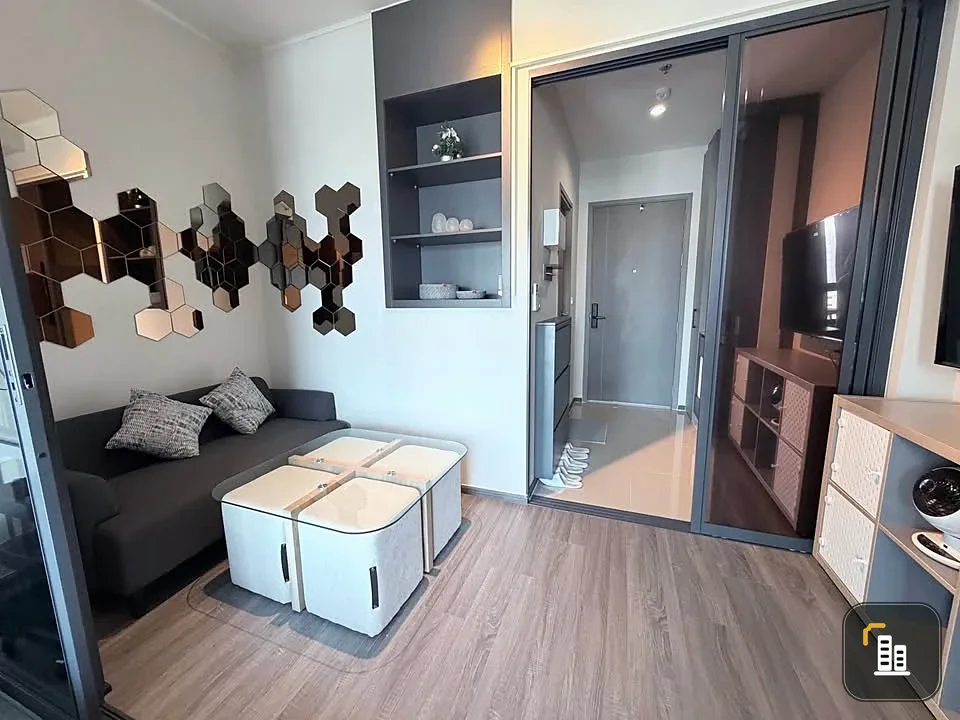 For rent: Ideo Sukhumvit - Rama 4, located on the 12th floor with unobstructed views. This fully furnished unit offers a premium lifestyle.