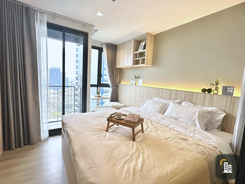 Selling The Line Phahonyothin Park, Building B, north-facing, good ventilation, beautiful night view, fully furnished and ready to move in.