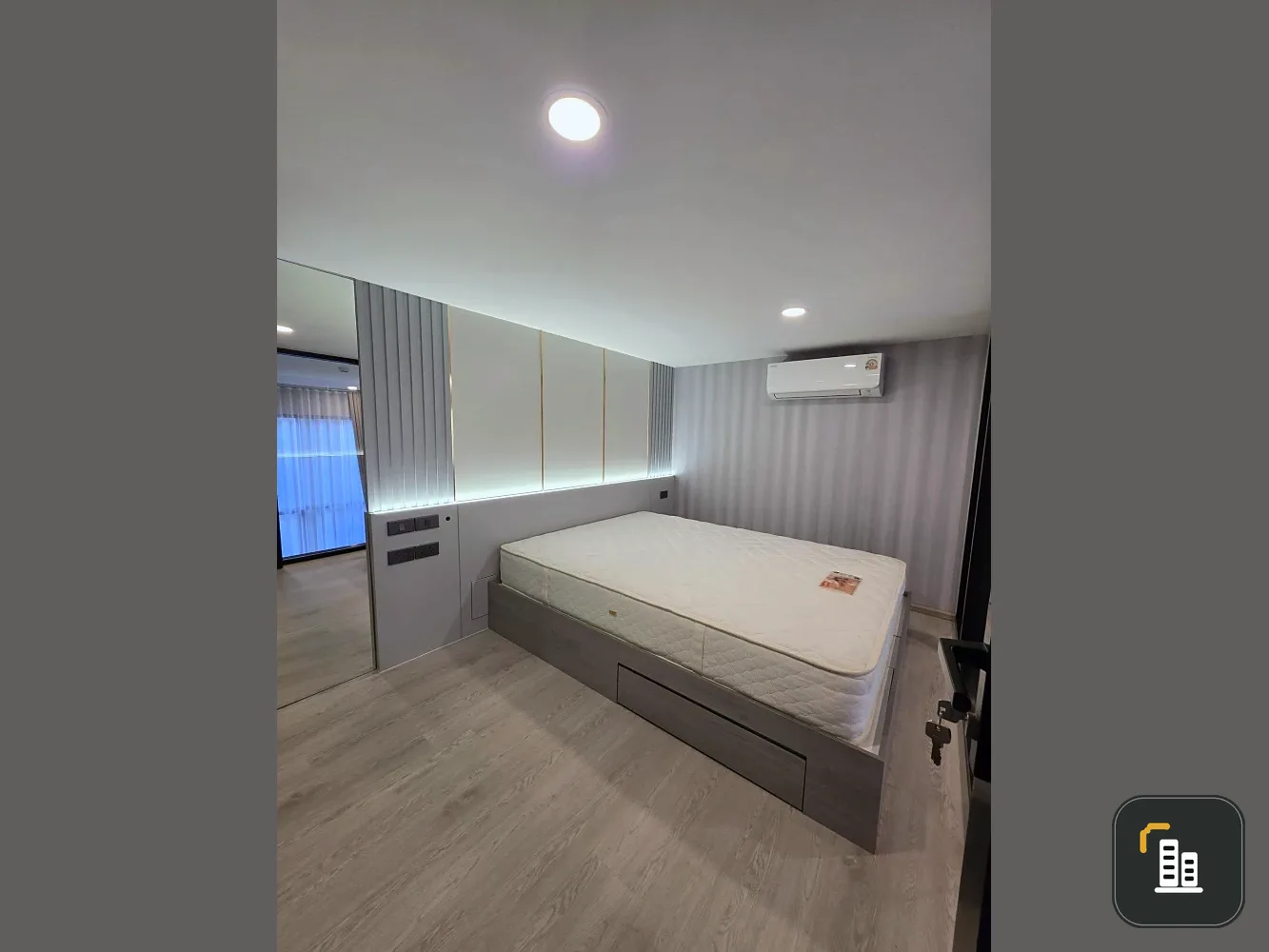 For sale/rent: Origin Plug & Play Sirindhorn Station unit. Nice, fully furnished, high floor. Book now!
