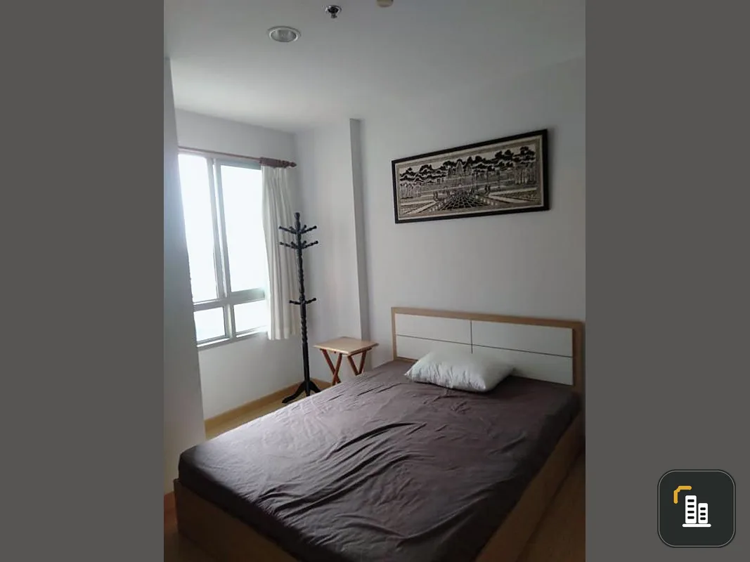 For sale Centric Scene Ratchavipha, large room, lots of space, fully furnished, ready to move in, don't miss it, book now.