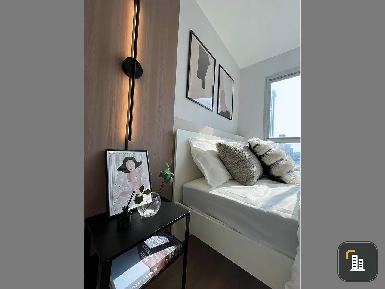 For sale: U Delight @ On Nut Station condo. Beautifully decorated and fully furnished with appliances. Just bring your suitcase and move in!