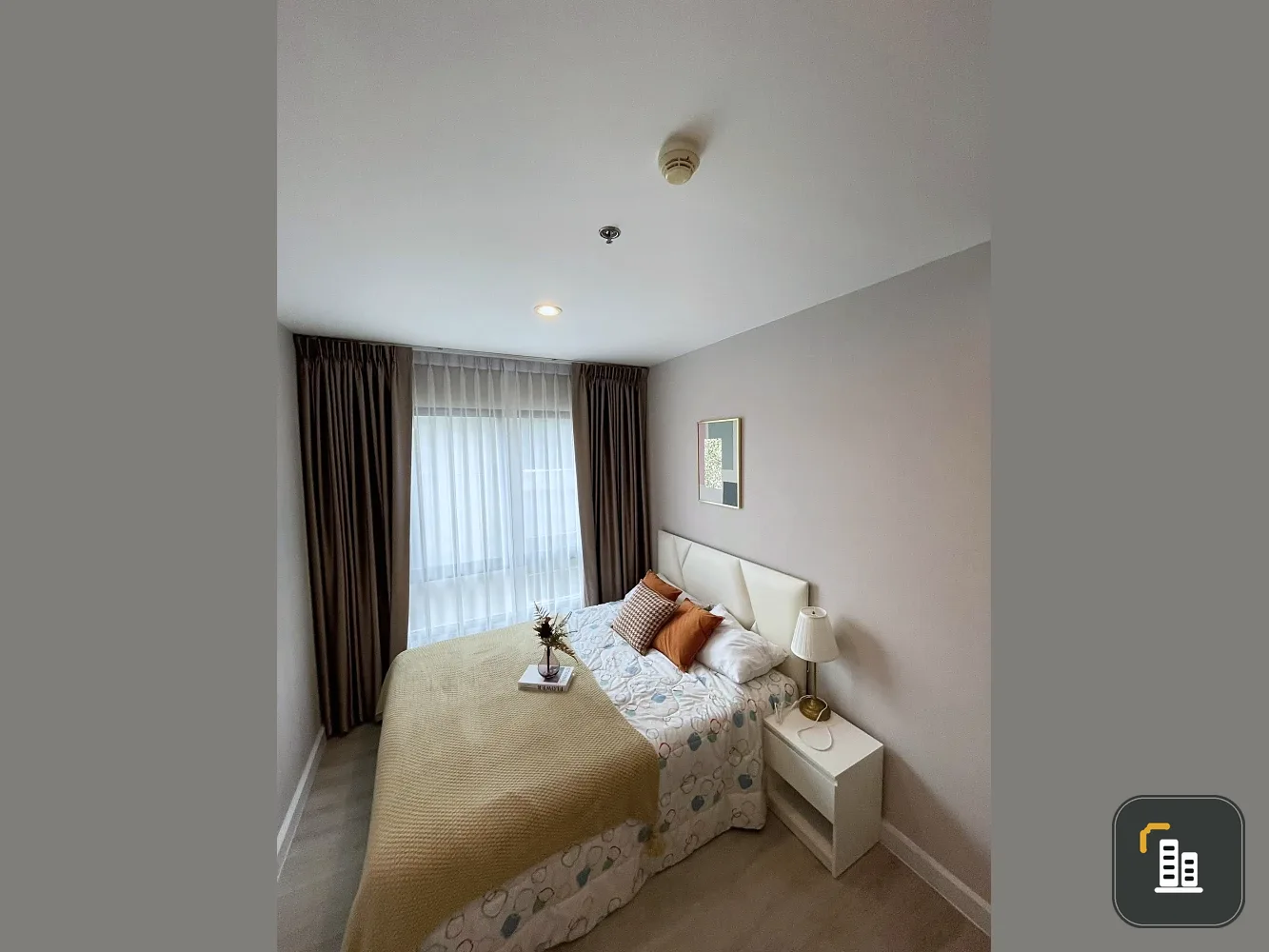For rent immediately! The Sky Sukhumvit, fully furnished and ready to move in. Just bring your personal belongings. Don't miss out!
