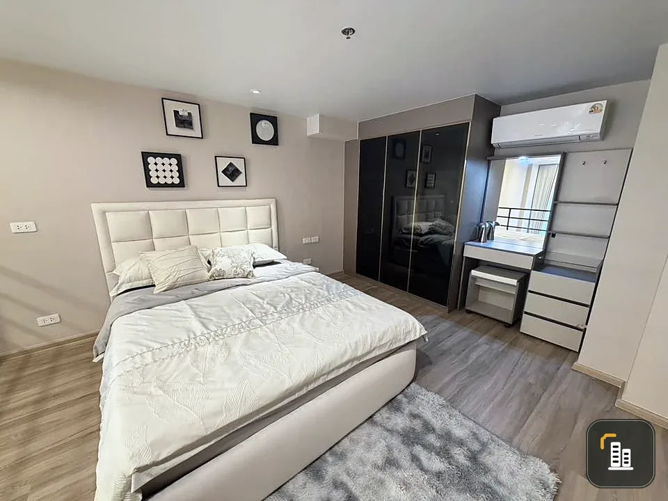 For rent: Culture Thonglor, city view, comfortable room, fully furnished. Book now, don't wait!