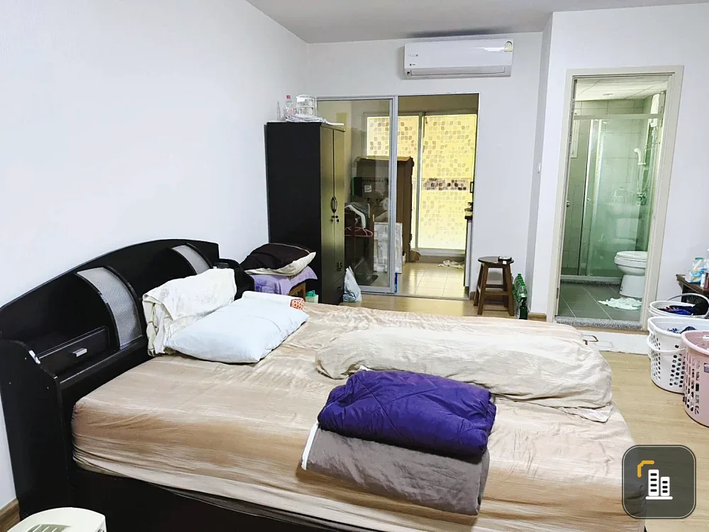 Selling a ready-to-move-in condo at Supalai City Resort Chaengwattana, 23rd floor. High floor with great views. Convenient and complete amenities. Buy