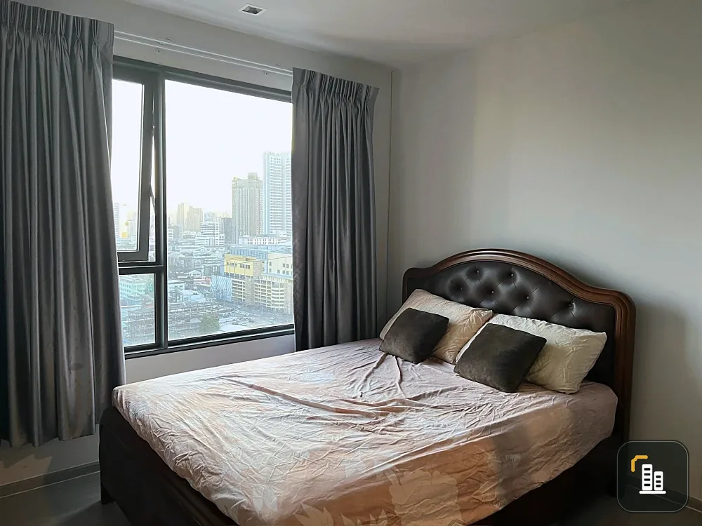 For rent or sell: Life Ladprao, a lovely room with full furnishings, located on a high floor. Spacious and ideal, book now!
