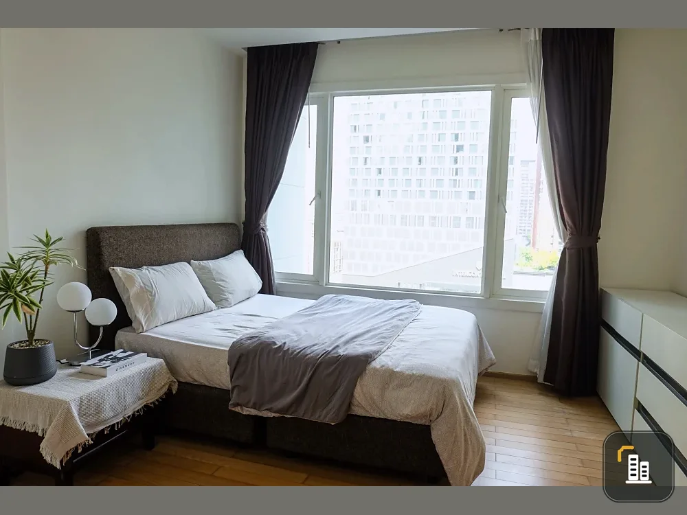Urgent sale! Siri @ Sukhumvit. Large, comfortable rooms with efficient use of space. Affordable prices. Own yours today!