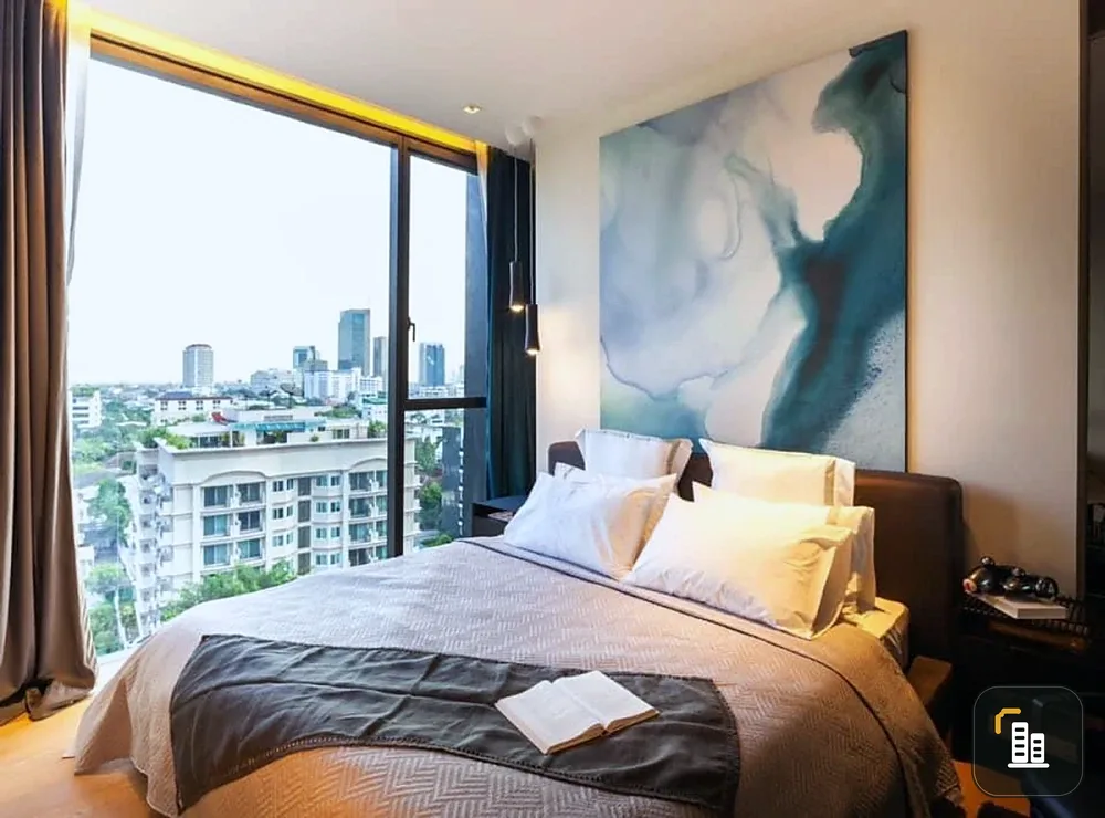 Beautiful, fully furnished apartment for rent at Beatniq Sukhumvit 32. Comfortable living space. Book now!