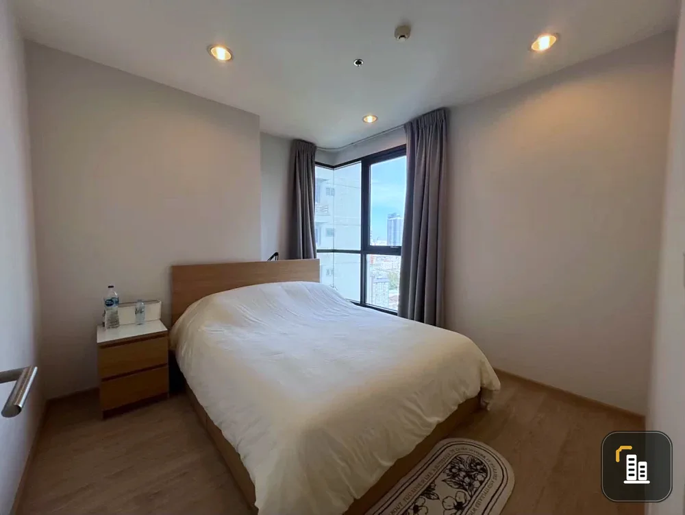 Spacious condo for rent at Ideo Q Ratchathewi. Plenty of usable space. Book your unit today! Don't miss out!