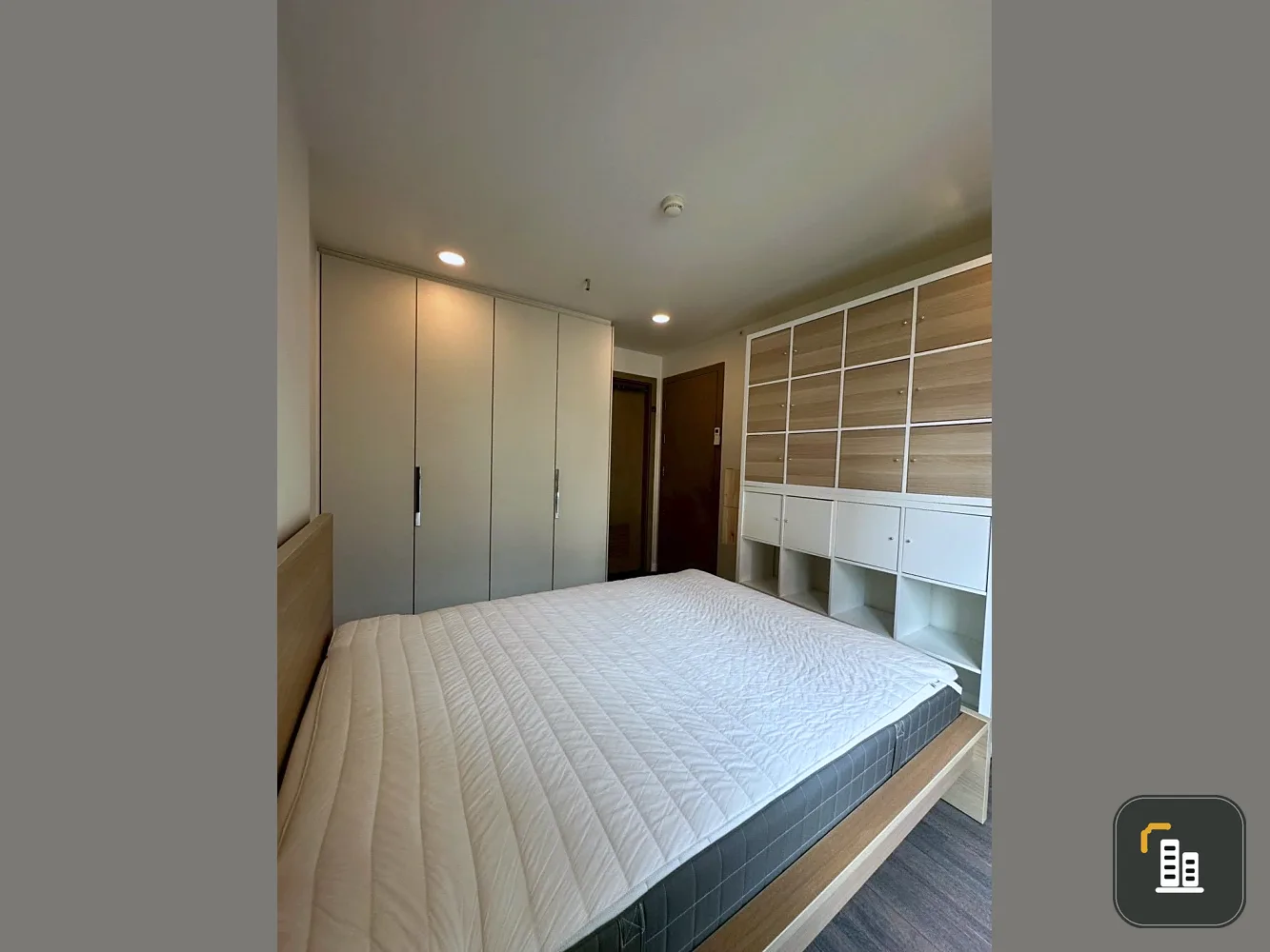 For rent: Sync Nature Siam. Spacious room with ample living space and complete amenities. High-quality built-in furniture. Book now!