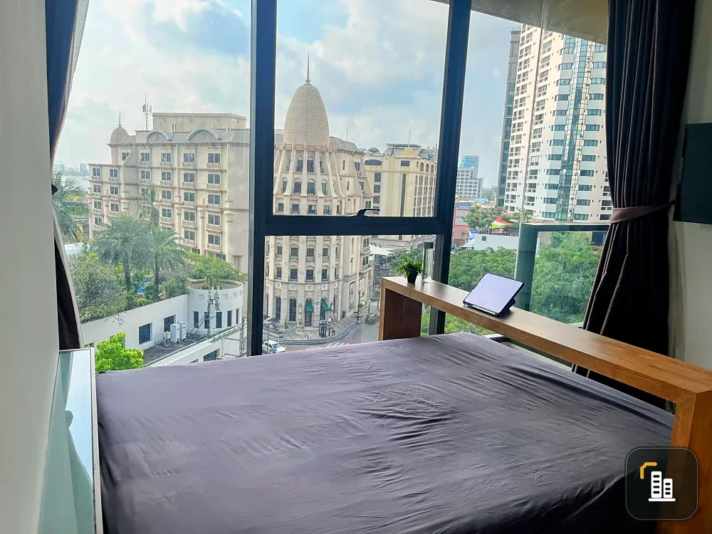 Urgent sale! The Lumpini 24 condo, 24 units available, on the 5th floor – a great height and price! Grab yours today!