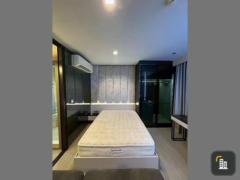 Life Asoke Rama 9 condo for sale. Ready to move in, fully furnished, high floor. Book now!