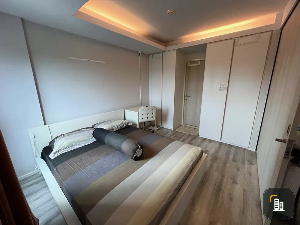 Double Lake Condominium for rent. Nice unit, fully furnished. Book now!
