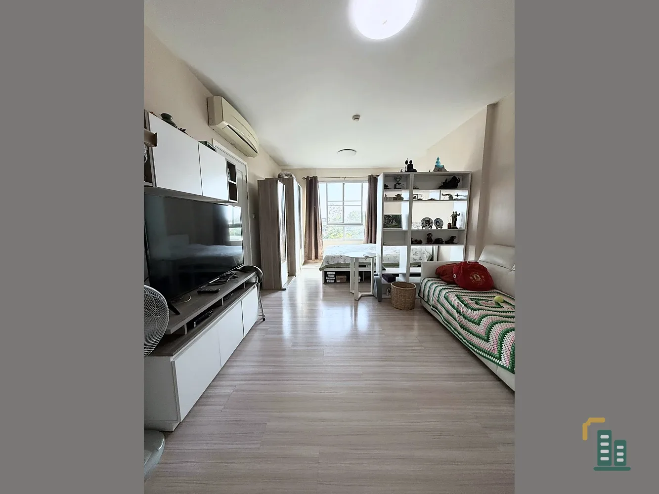 Plum Condo Nawamin for sale, studio unit, fully furnished with appliances. You can't resist!