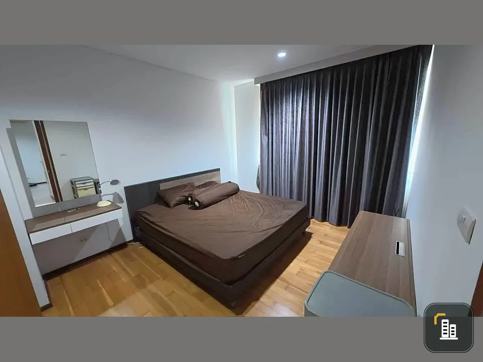 Villa for rent in Sathorn. Large room with great, unobstructed view. Quiet and peaceful. Fully furnished with appliances. Book now!