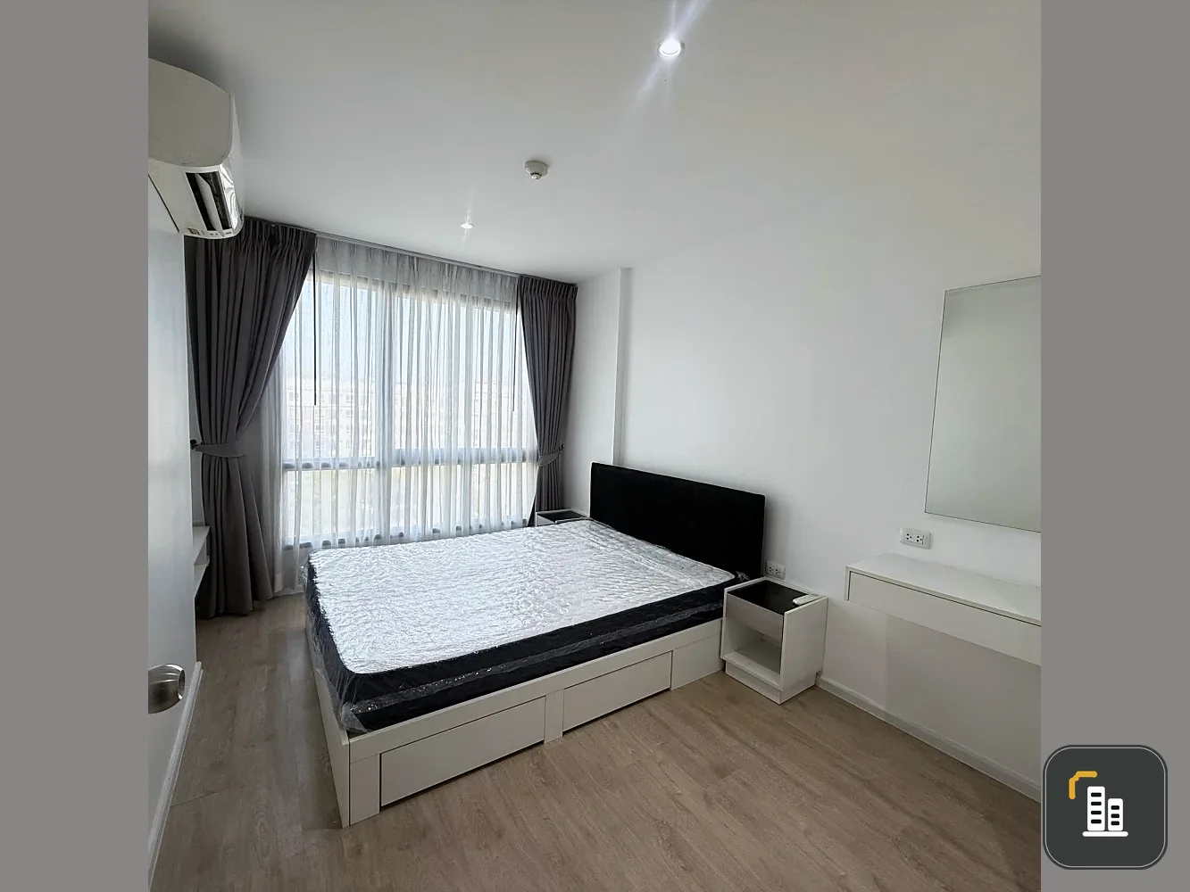 Selling i Condo Serithai Green Space, 1 bedroom, 1 bathroom. Great location, convenient transportation. Don't miss this great deal!