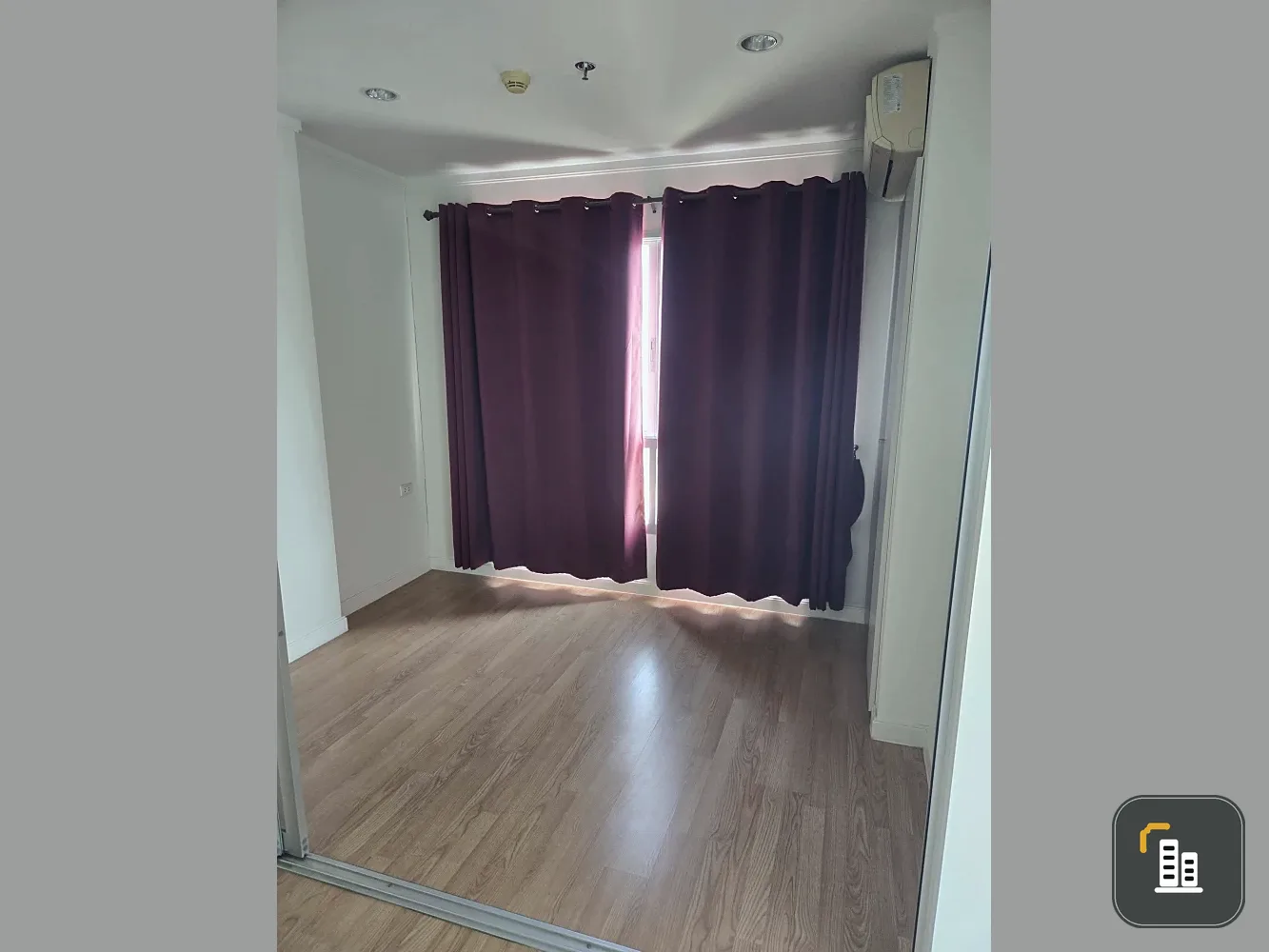 For sale: Lumpini Ville Chaengwattana-Pakkret condo, unfurnished, affordable price. Perfect for those who love decorating their own space. Don't miss