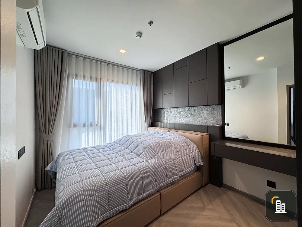 For Sale/Rent: Life Asoke Hype, beautiful fully furnished unit on the 16th floor with unobstructed view. Comfortable and ready to move in. Located in