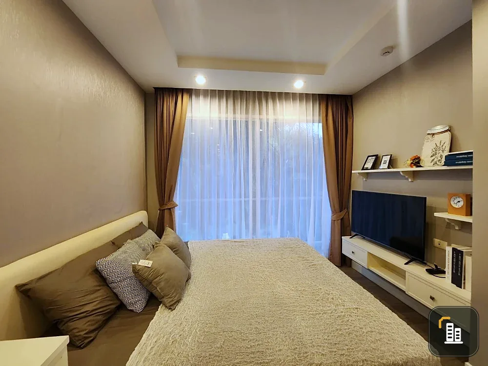 Selling ready-to-move-in condos at The Blu X Bangsaen. Fully furnished and spacious. Book now!