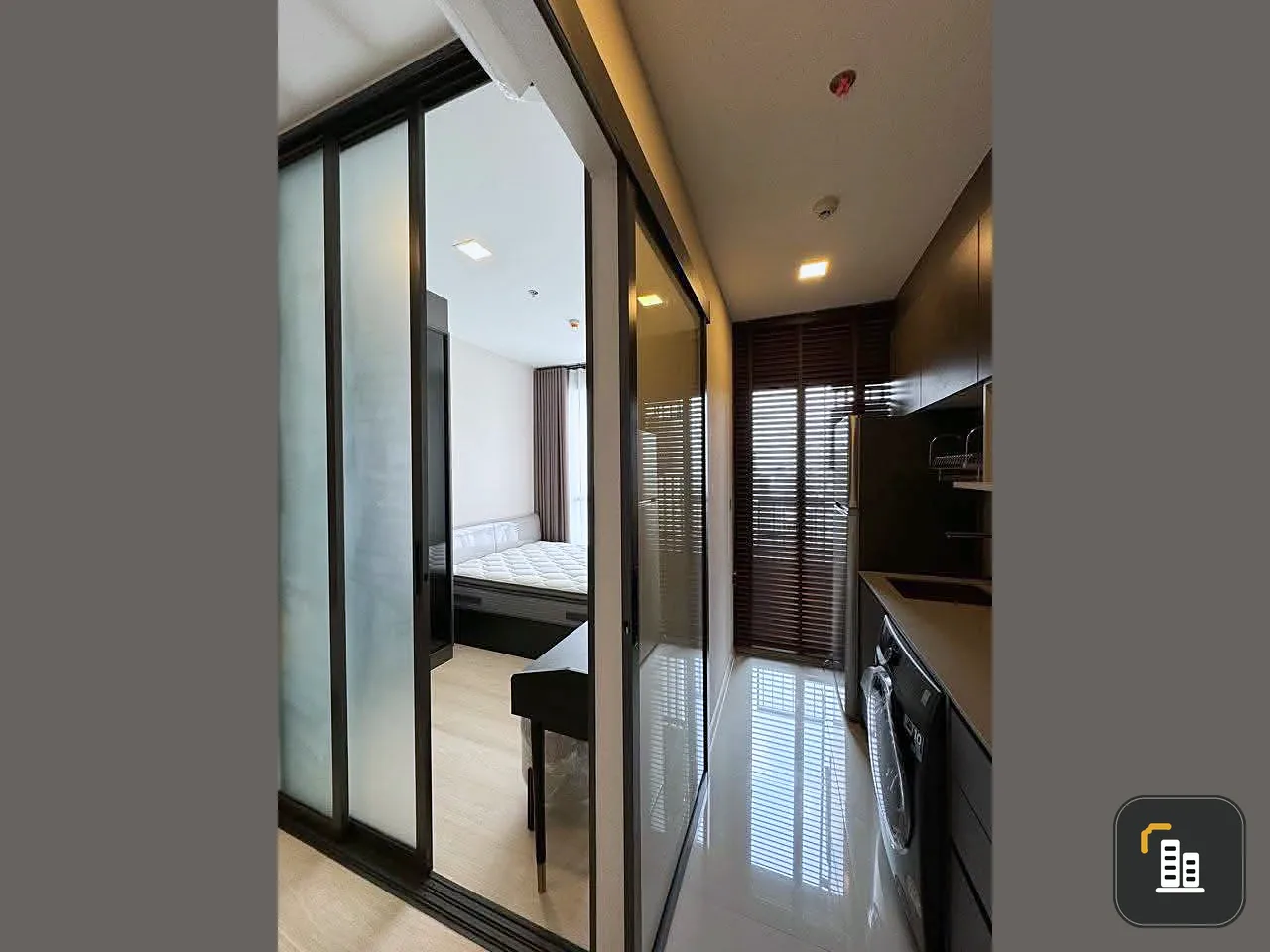 Condo for rent at The Privacy Chatuchak. Nice unit, fully furnished with appliances. Just bring your belongings and move in! Don't miss out!