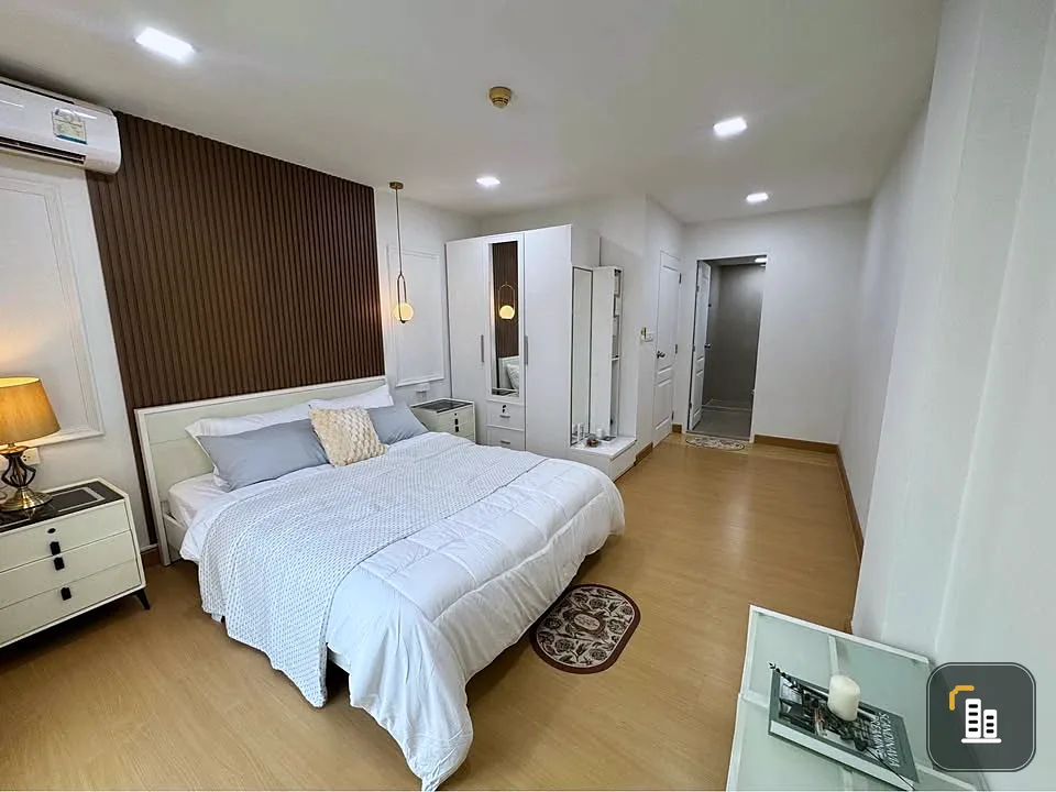 Selling The Niche Ladprao 48. Spacious and comfortable rooms with complete amenities. Just bring your belongings and move in! Book now before it's too