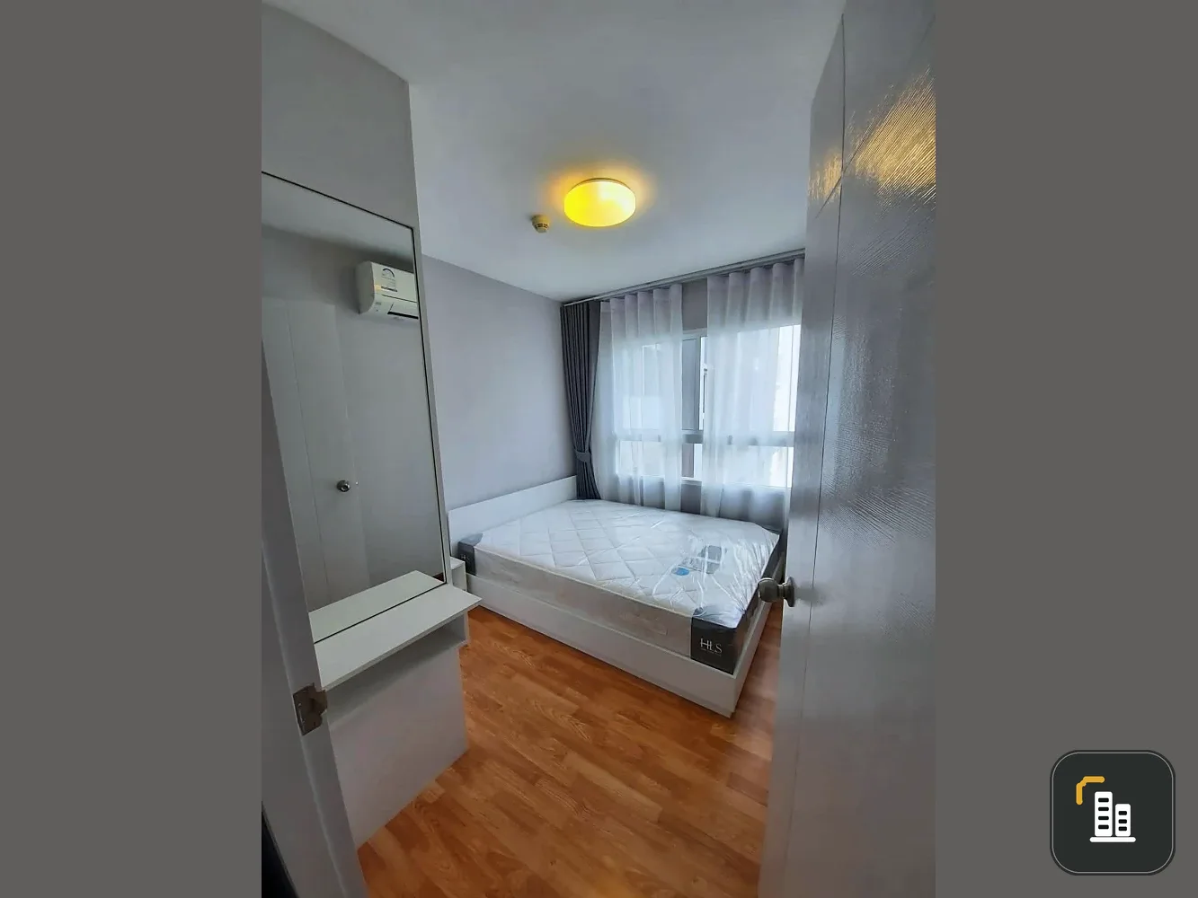 For rent: The Trust Condo Nakornpathom, 1 bedroom, 1 bathroom, fully furnished, pool view. You can't miss this!