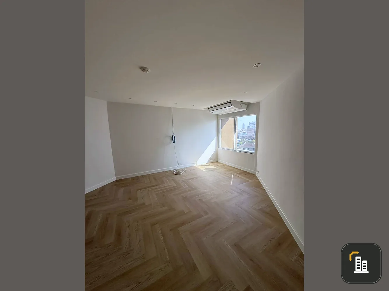 Fortune Condo Town for sale, 9th floor, Central Plaza view, very large room, excellent location. Book now!