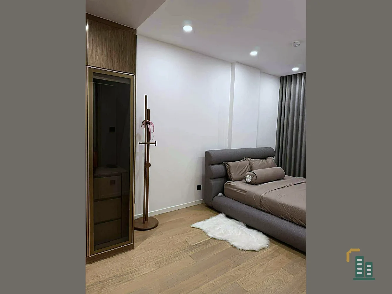 Available for immediate rent! Holm Ekamai 22, spacious rooms with ample living space and complete amenities. Book now, don't wait!