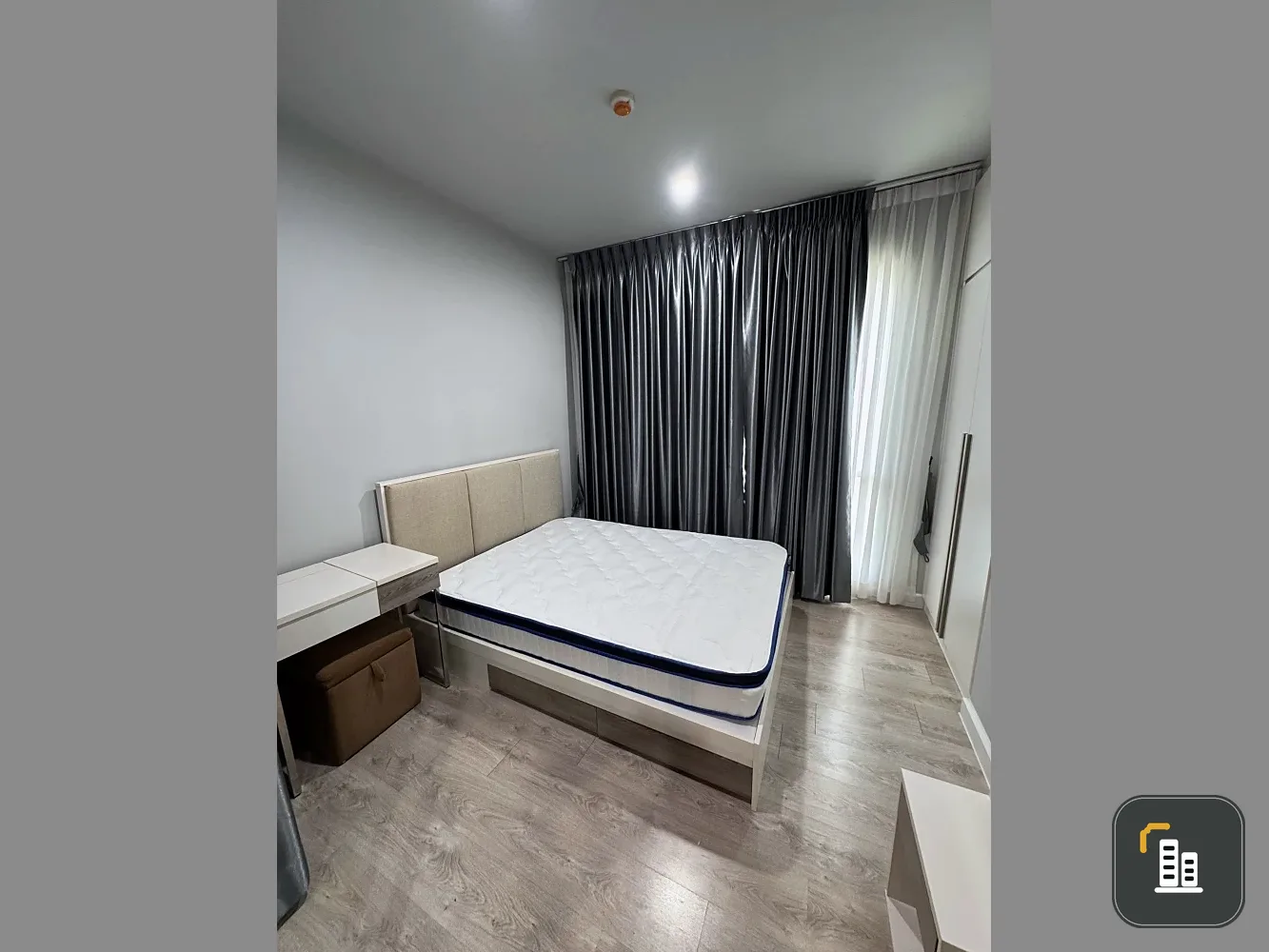 Spacious condo for rent at Zelle Salaya. Enjoy ample living space and excellent amenities. Book now!