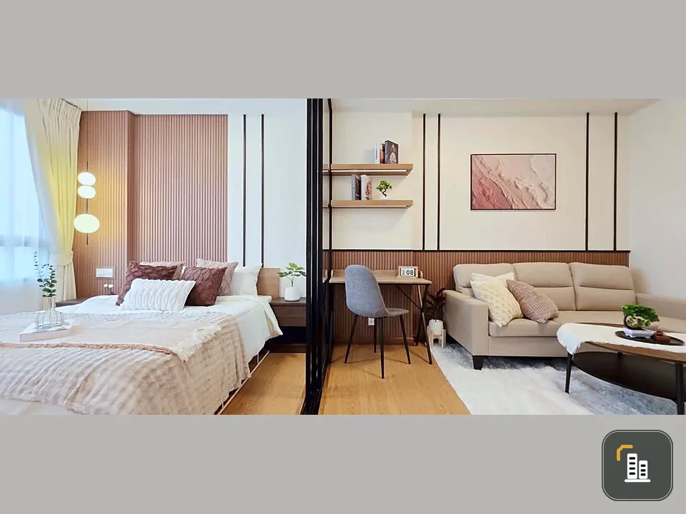 J Condo Sathorn-Kanlapaphruek for sale. Excellent ventilation, not hot, private balcony, and beautifully built-in furnishings. Don't miss out!