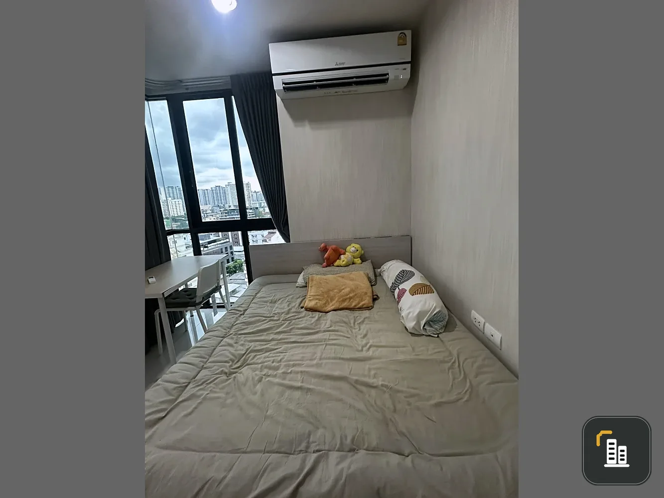 For rent: Ideo Ratchada - Huaykwang. Beautiful and comfortable room, fully furnished and ready to move in.