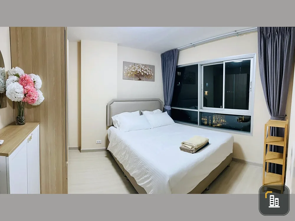 For rent: Elio Del Ray, 5th floor, pool view, corner unit. Quiet and relaxing atmosphere. Book now!