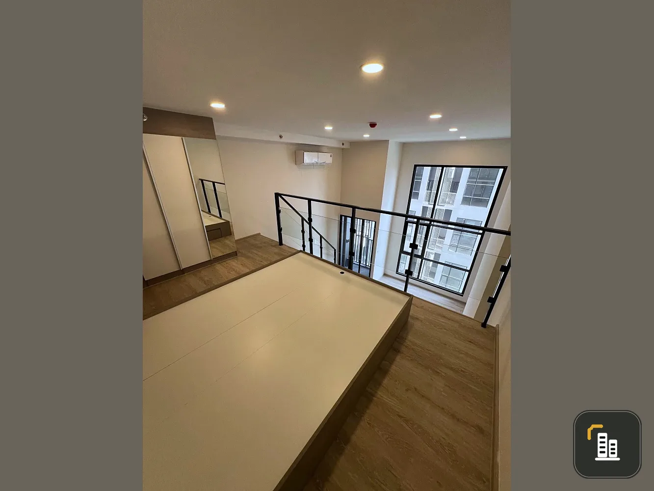 For rent: Origin Plug & Play Sirindhorn Station. Spacious room with high ceilings, airy feel, pool view, and no direct sunlight. Don't miss out!