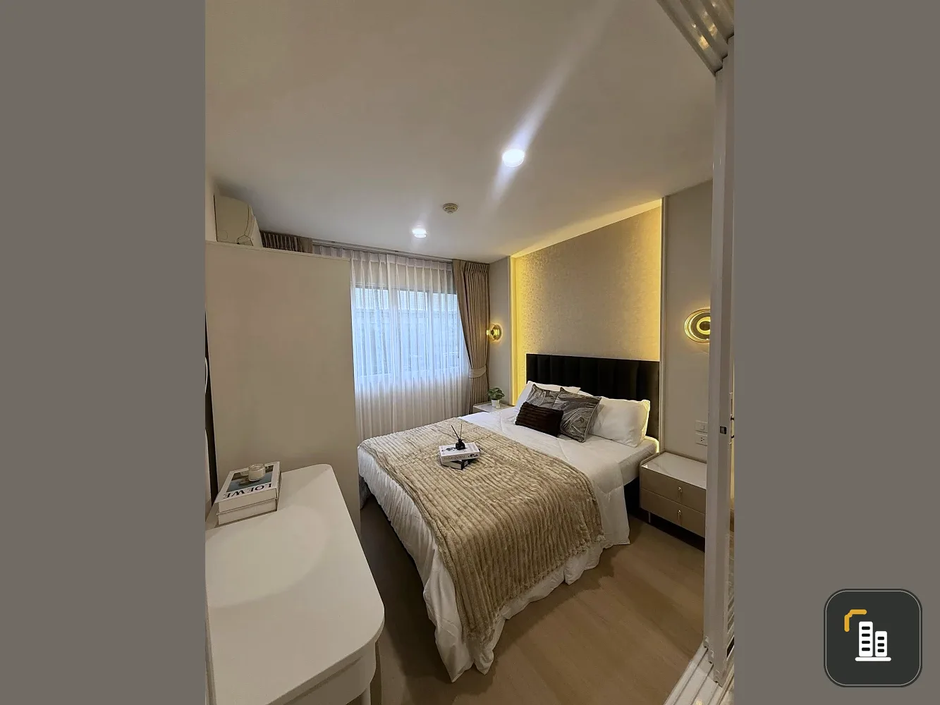 For sale: Lumpini Town Bodindecha-Ramkhamhaeng. Modern Minimalist style decoration with warm, comfortable tones. Separate bedrooms. Fully furnished, r