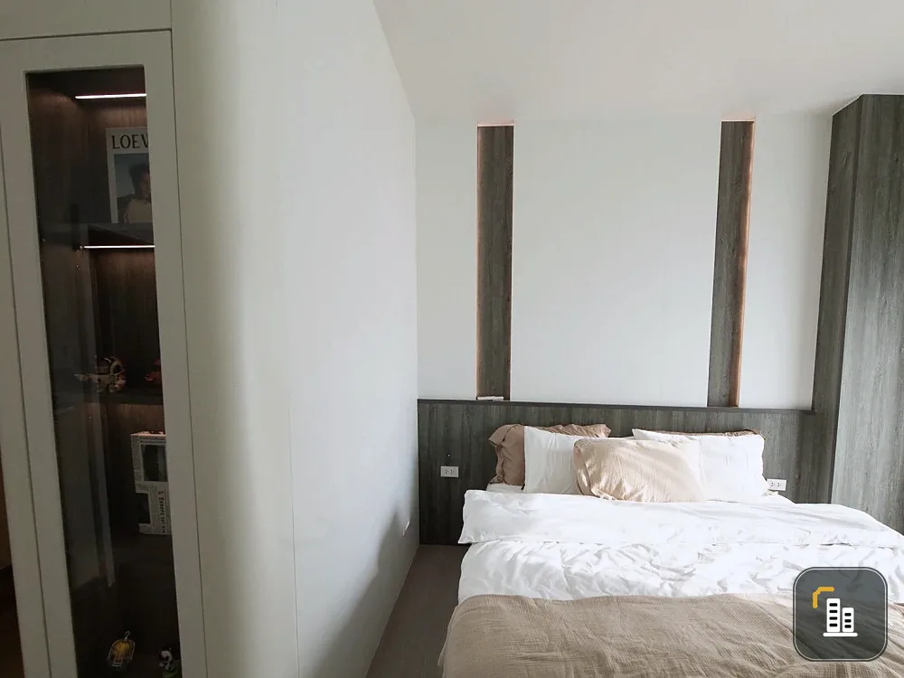 Selling THE FOUR WINGS RESIDENCE. Garden view, quiet and private. Few units, good neighbors, not noisy. Book now!