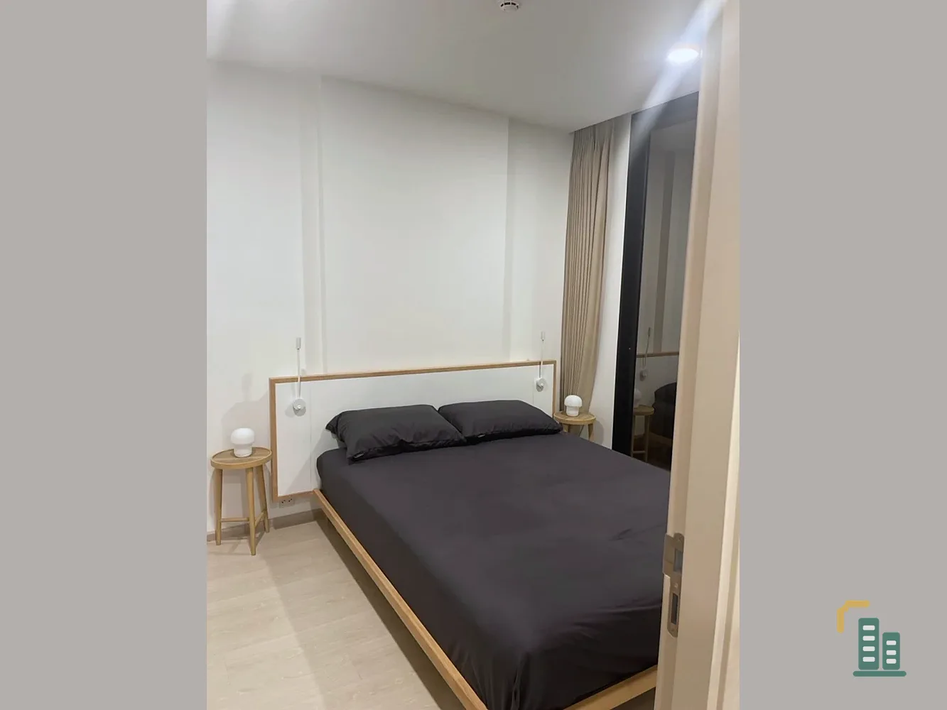 For rent: Noble Ambience Sukhumvit 42, 6th floor. Nice, fully furnished unit. Book now!