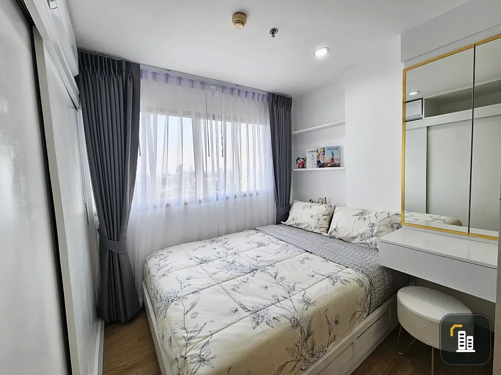 Selling Lumpini Condotown North Pattaya Sukhumvit. Beautifully decorated unit with a stunning color scheme. Fully furnished. Book now!