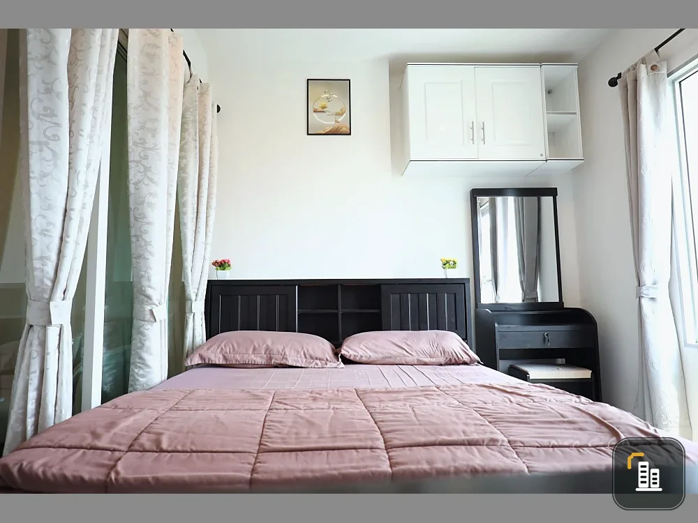 Selling Aspire Sathorn Thapra, 9th floor unit. Excellent location. Fully furnished. Convenient transportation. Book now!