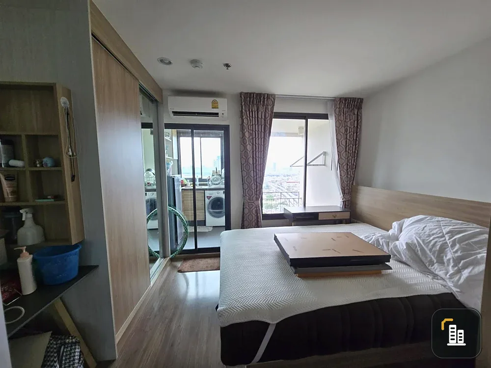 Selling U Delight Residence Riverfront Rama 3. Spacious rooms with ample living space and stunning Chao Phraya River views. Book now!