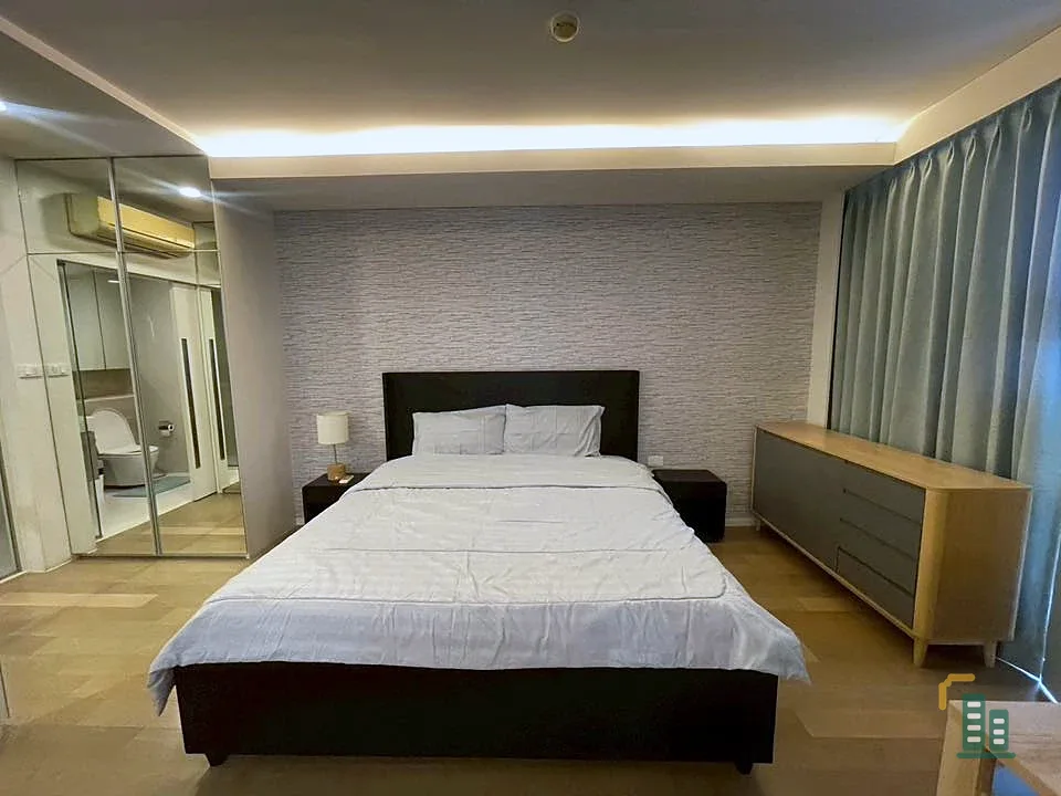 For rent: MODE Sukhumvit 61. Spacious room with ample usable space. Great location and complete amenities. Book now!