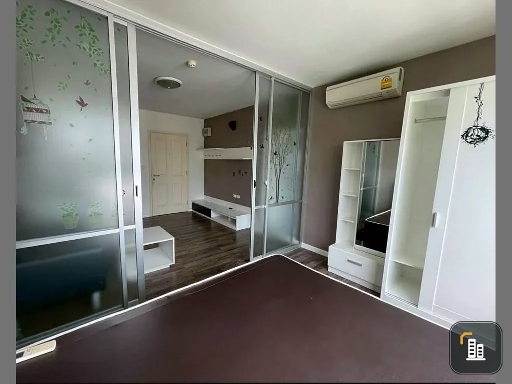 Selling Dcondo Sukhumvit 109. A lovely, spacious unit with full furnishings. Book now!