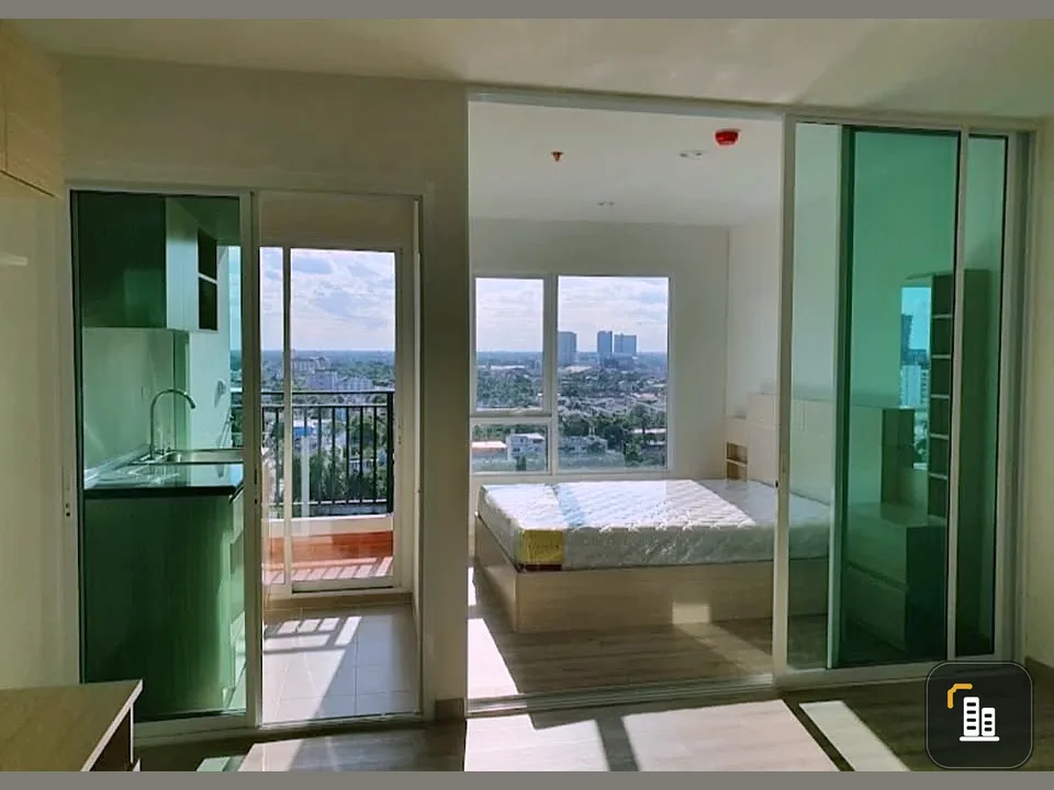 For sale or rent: The Crystal Bliss @ Rattanathibet. A lovely unit with high-quality built-in furniture and an unobstructed view. Don't miss out!