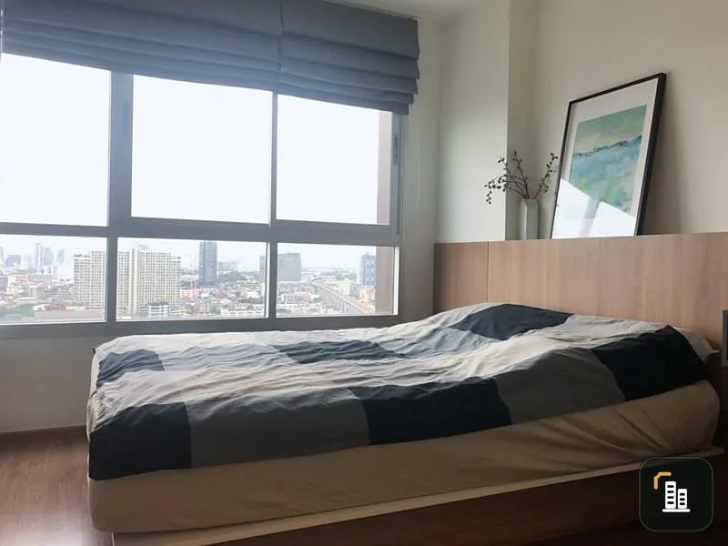 Condo for sale: U Delight @ Bang Son Station. The unit is not hot, there are no tall buildings blocking the view, and it has a nice view with a glimps