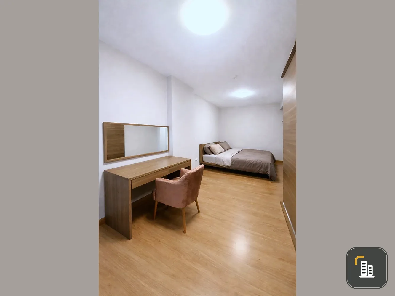 For rent, Supalai Park Ratchayothin, spacious room, comfortable, with furniture. Book now, don't miss it+++