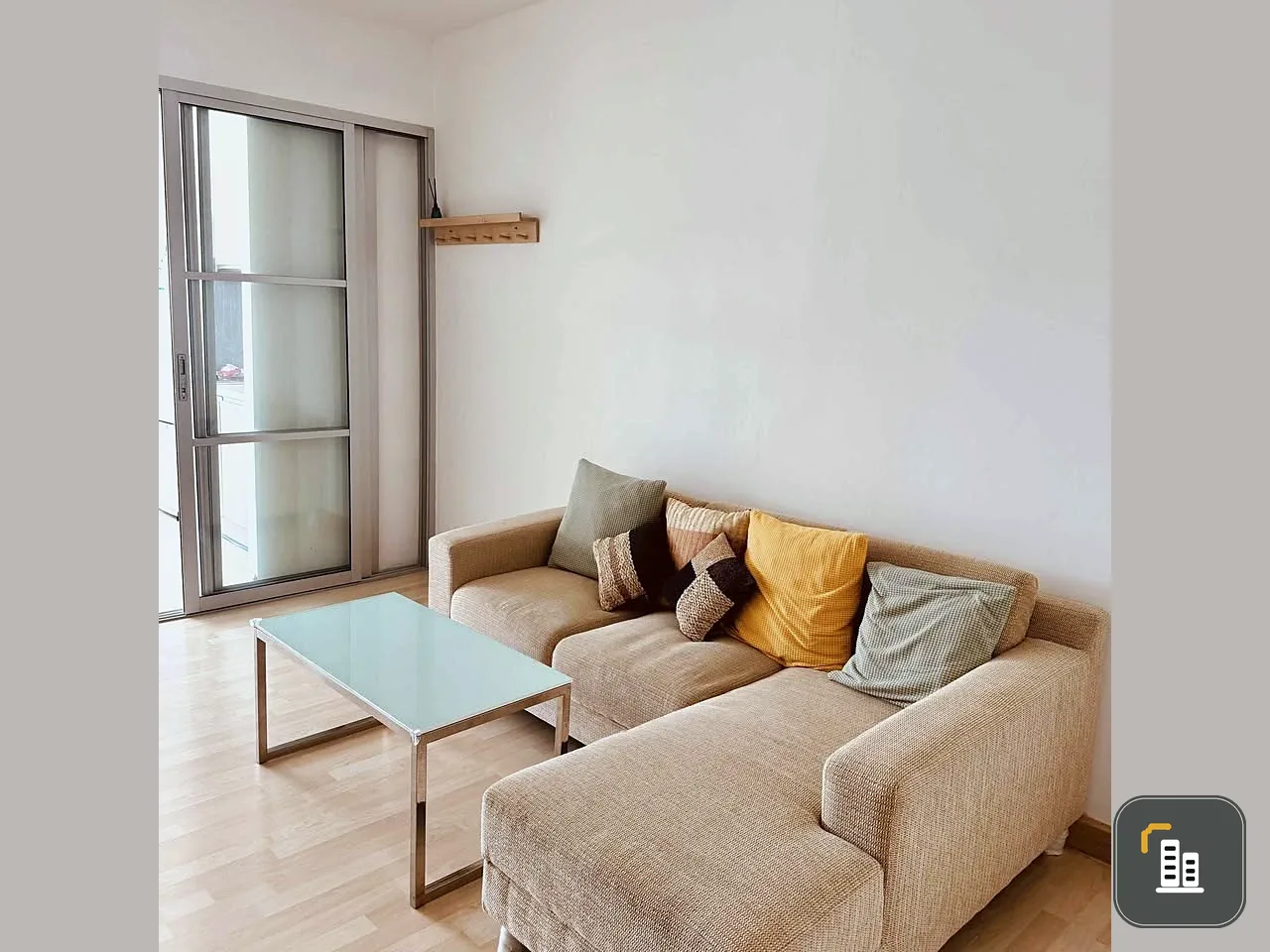 Selling a RHYTHM Ratchada condo unit. It's a great place to live, fully furnished – just bring your belongings and move in! Book now, don't miss out!