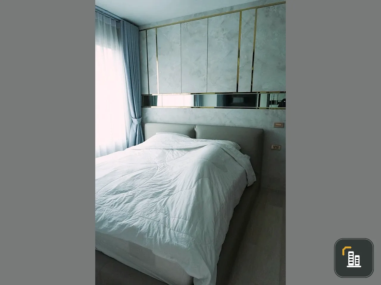 Life One Wireless condo for rent, overlooking Central Embassy. Fully furnished with built-in furniture, ready to move in.