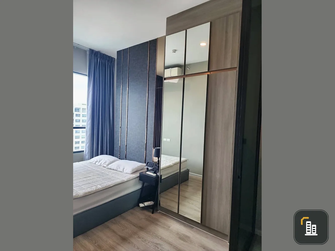 For rent: Knightsbridge Collage Ramkhamhaeng. Beautifully decorated unit, great location, convenient transportation. Don't miss out!
