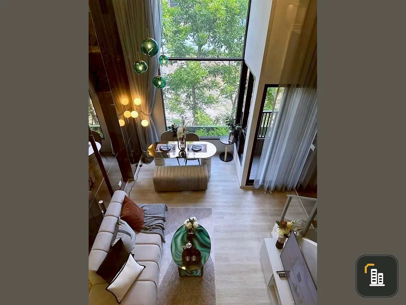 Selling down payment for SO Origin Siriraj, Duo Space unit. High ceilings give a spacious and airy feel, creating a more open and comfortable atmosphe