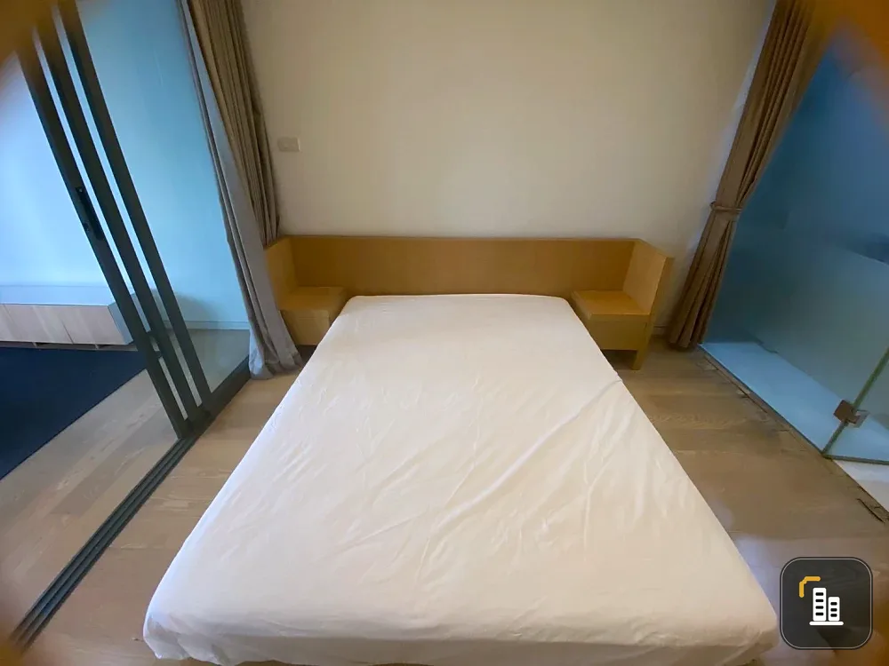 Condo for rent at Siamese Giaio Sukhumvit 31. Spacious room with ample living space. Great price! Book now, don't miss out!
