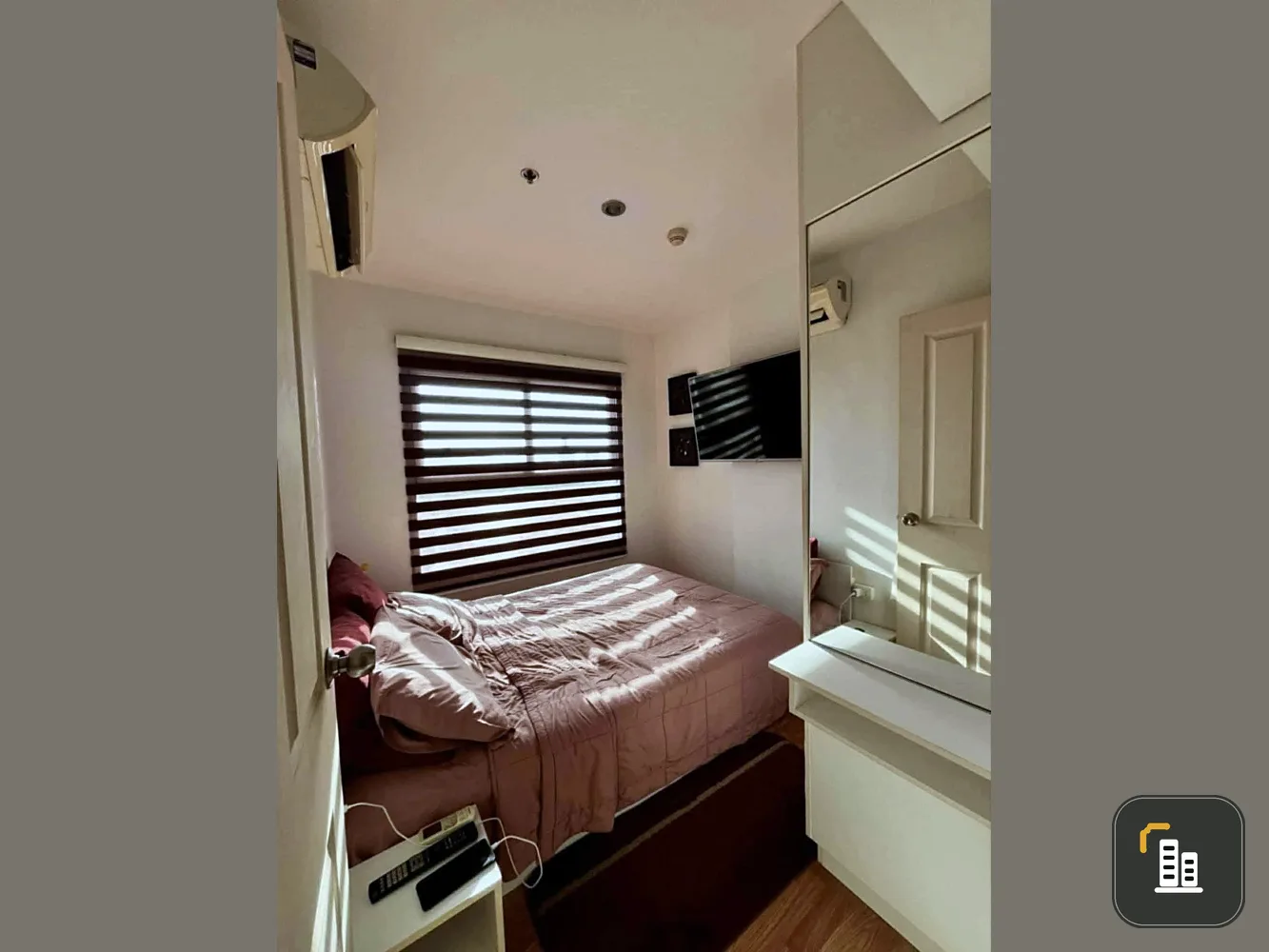 Selling The Trust Condo South Pattaya, 12th floor, corner unit, 30 sq m. Book now, don't hesitate!