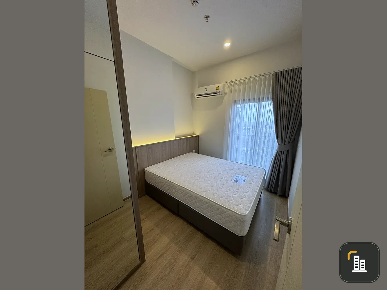 Condo for Rent: Life Rama 4-Asoke